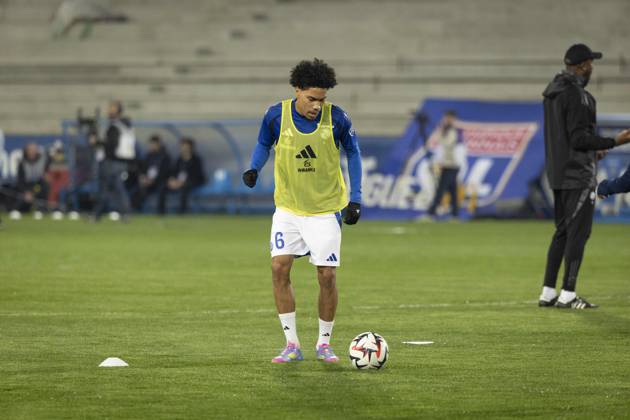 FOOTBALL : Racing Strasbourg vs Olympique de Lyon. - Ligue 1 Stade de la Meinau 28 03 2025 Echauffement des joueurs de Racing de Strasbourg Copyright: xelyxandroxcegarrax