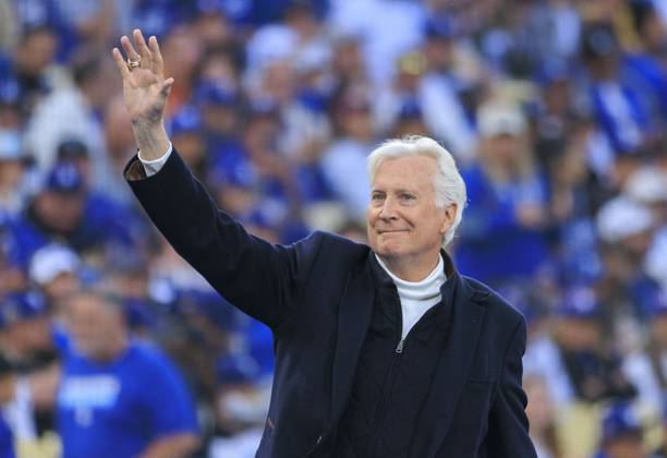 March 28, 2025, Los Angeles, California, USA: Los Angeles Dodgers owner, Mark Walter is introduced during the World Series Ring presentation prior to the MLB, Baseball Herren, USA regular season game against the Detroit Tigers on Friday March 28, 2025 at Dodger Stadium in Los Angeles, California. Dodgers defeat Tigers, 8-5. JAVIER ROJAS PI Los Angeles USA - ZUMAp124 20250328_zaa_p124_003 Copyright: xJavierxRojasx