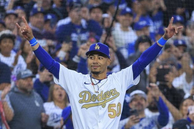 March 28, 2025, Los Angeles, California, USA: Mookie Betts 50 is introduced during the World Series Ring presentation prior to the MLB, Baseball Herren, USA regular season game between the Los Angeles Dodgers and the Detroit Tigers on Friday March 28, 2025 at Dodger Stadium in Los Angeles, California. Dodgers defeat Tigers, 8-5. JAVIER ROJAS PI Los Angeles USA - ZUMAp124 20250328_zaa_p124_035 Copyright: xJavierxRojasx