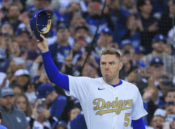 March 28, 2025, Los Angeles, California, USA: Freddie Freeman 5 is introduced during the World Series Ring presentation prior to the MLB, Baseball Herren, USA regular season game between the Los Angeles Dodgers and the Detroit Tigers on Friday March 28, 2025 at Dodger Stadium in Los Angeles, California. Dodgers defeat Tigers, 8-5. JAVIER ROJAS PI Los Angeles USA - ZUMAp124 20250328_zaa_p124_039 Copyright: xJavierxRojasx