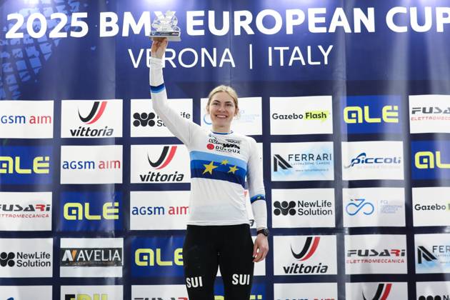 Radsport, BMX, UEC European Cup in Verona - Siegerehrung March 29, 2025, Verona, Veneto, Italy: ZOE CLAESSENS of Switzerland wins the Women Elite competition in the UEC BMX European Cup Round 1 in Verona, Italy Verona Italy - ZUMAc179 20250329_zep_c179_017 Copyright: xMickaelxChavetx