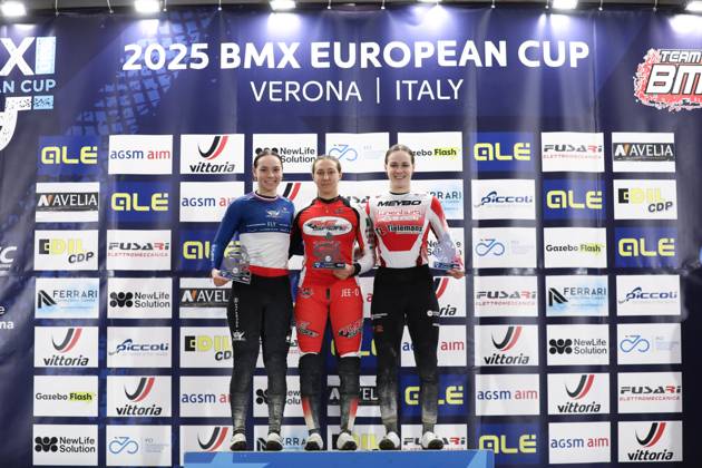 Radsport, BMX, UEC European Cup in Verona - Siegerehrung March 29, 2025, Verona, Veneto, Italy: LAURA MOUGEY of France (left), FRANCESCA CINGOLANI of Italy (center) and RENSKE VAN SANTVOORT of Netherlands (right) are the second, first and third in the Women Under 23 of the UEC BMX European Cup Round 1 in Verona, Italy Verona Italy - ZUMAc179 20250329_zep_c179_034 Copyright: xMickaelxChavetx