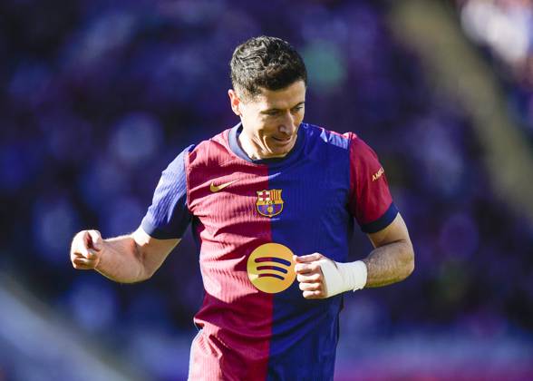 FC Barcelona, Barca Girona FC. La Liga EA Sports match. Date 29 Robert Lewandowski of FC Barcelona celebrates the 3-1 during the La Liga EA Sports match between FC Barcelona and Girona FC played at Lluis Companys Stadium on 30 March 2025 in Barcelona, Spain. kpng Copyright: xSergioxRuizx xImagox PS_250330_BAR_GIR_101