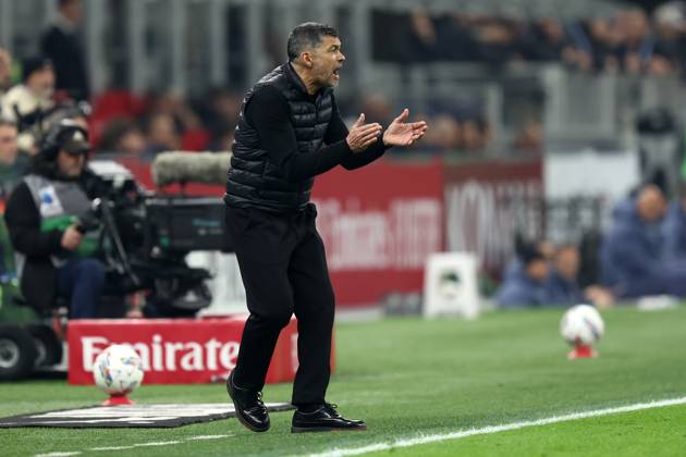 Ac Milan - Fc Internazionale Sergio Conceicao, head coach of Ac Milan yells during the Coppa Italia semi-final first leg match beetween Ac Milan and Fc Internazionale at Stadio Giuseppe Meazza on April 2, 2025 in Milano, Italy . Milano Stadio Giuseppe Meazza Italy Copyright: xMarcoxCanonierox