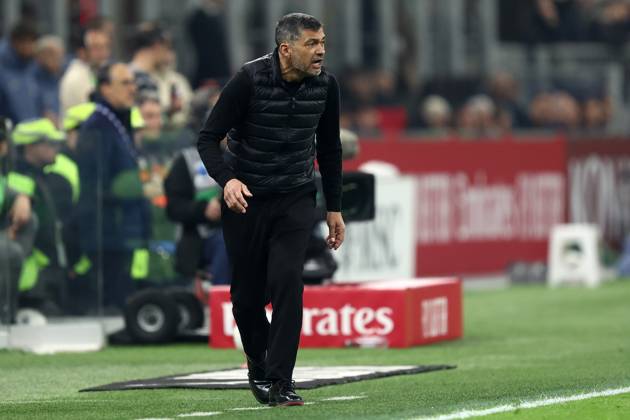 Ac Milan - Fc Internazionale Sergio Conceicao, head coach of Ac Milan yells during the Coppa Italia semi-final first leg match beetween Ac Milan and Fc Internazionale at Stadio Giuseppe Meazza on April 2, 2025 in Milano, Italy . Milano Stadio Giuseppe Meazza Italy Copyright: xMarcoxCanonierox
