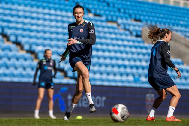 250407 Ingrid Syrstad Engen of the Norwegian women s national football team during a training session on April 7, 2025 in Oslo. Photo: Vegard Grott BILDBYRAN kod VG VG0746 bbeng fotboll football soccer fotball norge norway women dam nations league träning practice training trening Copyright: VEGARDxGRoTT BB250407VG015