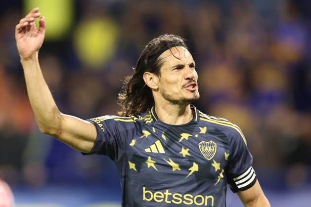 Boca Juniors Uruguayan forward Edinson Cavani looks on during the 2025 Apertura Tournament of the Argentine Professional Football League match against Barracas Central, at La Bombonera stadium in Buenos Aires, on April 6, 2025. BUENOS AIRES ARGENTINA Copyright: xALEJANDROxPAGNIx