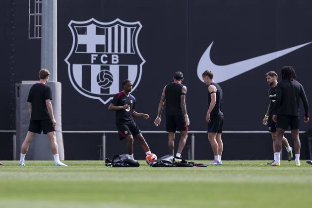 April 11, 2025, Sant Joan Despi, Barcelona, SPAIN: Alejandro Balde during the training day of FC Barcelona, Barca ahead the Spanish League, La Liga EA Sports, football match against CD Leganes at Ciudad Esportiva Joan Gamper on April 11, 2025 in Sant Joan Despi, Barcelona, Spain. Sant Joan Despi SPAIN - ZUMAa181 20250411_zaa_a181_032 Copyright: xJavierxBorregox
