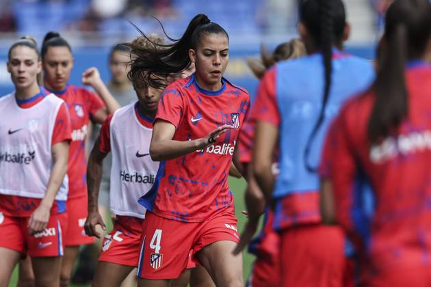 April 13, 2025, Sant Joan Despi, Barcelona, Spain: Lauren Leal of Atletico de Madrid warms up during the Spanish Women league, Liga F, football match played between FC Barcelona, Barca and Atletico de Madrid at Johan Cruyff Stadium on April 13, 2025 in Sant Joan Despi, Spain. Sant Joan Despi Spain - ZUMAa181 20250413_zaa_a181_002 Copyright: xJavierxBorregox