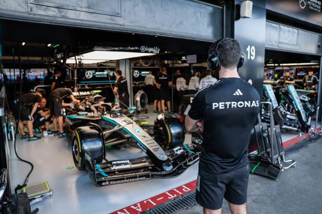 F1 - SAUDI ARABIAN GRAND PRIX 2025 Mercedes AMG F1 Team, garage, box, during the Formula 1 STC Saudi Arabian Grand Prix 2025, 5th round of the 2025 FIA Formula One World Championship, WM, Weltmeisterschaft from April 18 to 20, 2025 on the Jeddah Corniche Circuit, in Jeddah, Saudi Arabia - JeddahSaudi Arabia Copyright: xDPPIx