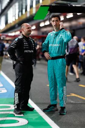 F1 - SAUDI ARABIAN GRAND PRIX 2025 Mercedes AMG F1 Team mechanics during the Formula 1 STC Saudi Arabian Grand Prix 2025, 5th round of the 2025 FIA Formula One World Championship, WM, Weltmeisterschaft from April 18 to 20, 2025 on the Jeddah Corniche Circuit, in Jeddah, Saudi Arabia - JeddahSaudi Arabia Copyright: xDPPIx