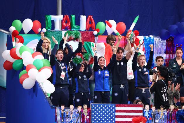 Italy team group, Mannschaftsbild, Totale (ITA), APRIL 19, 2025 - Figure skating, Eiskunstlauf : ISU World Team Trophy in Figure Skating 2025 Women s Free Skating at Tokyo Metropolitan Gymnasium in Tokyo, Japan. (288118821)
