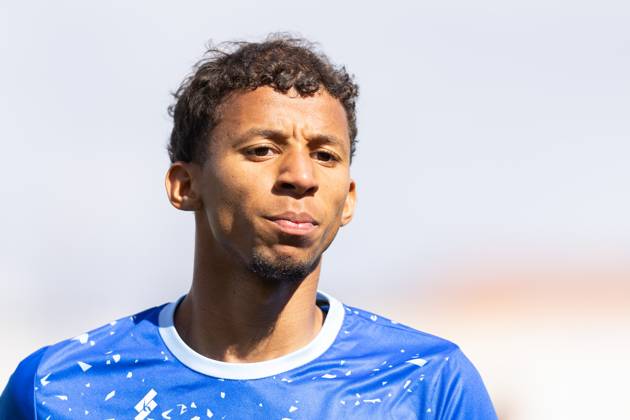 April 5, 2025, Lisbon, Lisbon, Portugal: Belenenses forward from Portugal EVANDRO BARROS (27) in action during the game for Liga 3 between Atletico and Belenenses at Estadio da Tapadinha Lisbon Portugal - ZUMAs359 20250405_zsp_s359_031 Copyright: xAlexandrexdexSousax