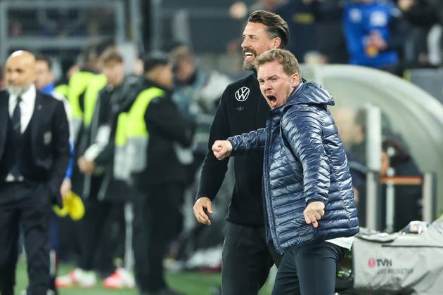 UEFA Nations League - 24 25 - Deutschland - Italien am 23.03.2025 im Signal Iduna Park in Dortmund Trainer Coach Julian Nagelsmann (Deutschland) und Co Trainer Sandro Wagner (Deutschland) jubeln über das Tor zum 3 zu 0 durch Tim Kleindienst (Deutschland 9)