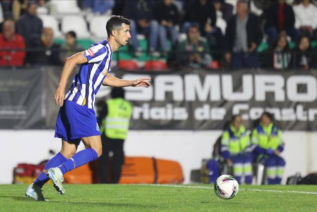 CF Estrela Amadora SAD v FC Porto - Liga Portugal BetClic Ivan Marcano durante partida entre CF Estrela Amadora SAD v FC Porto valida pela Liga Portugal BetClic no Estadio Jose Gomes, Lisboa, Portugal (Foto de Diogo Faria Reis Avant Sports) Lisbon Estadio Jose Gomes Portugal Copyright: xDiogoxFariaxReis AvantxSportsx