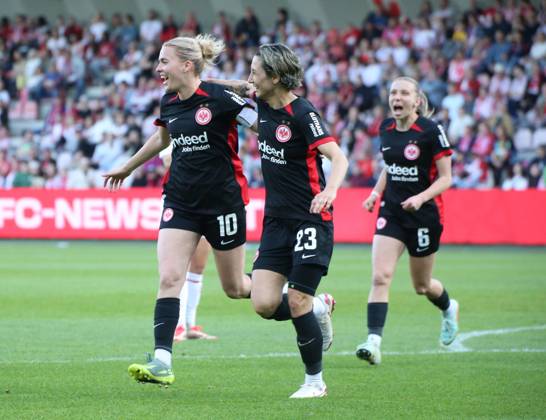 27.04.2025, xgrfx, Fussball Google Pixel Frauen-Bundesliga, 1.FC Köln - Eintracht Frankfurt v.l. Tor, Laura Freigang (Eintracht Frankfurt) (DFL DFB REGULATIONS PROHIBIT ANY USE OF PHOTOGRAPHS as IMAGE SEQUENCES and or QUASI-VIDEO) Köln