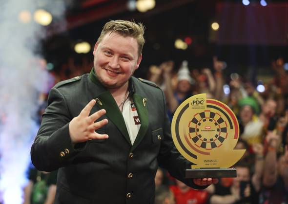 Bilder des Jahres 2025, Sport 04 April Sport Themen der Woche KW17 Sport Bilder des Tages DARTS - PDC, Austrian Darts Open PREMSTAETTEN,AUSTRIA,27.APR.25 - DARTS - PDC European Tour, Austrian Darts Open. Image shows Martin Schindler (GER).  GEPAxpictures xWolfgangxGrebien
