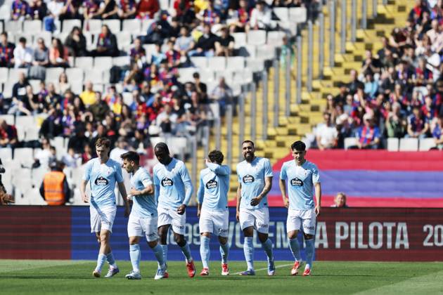Celta team group, Mannschaftsbild, Totale (Celta), APRIL 19, 2025 - Football Soccer : Spanish La Liga EA Sports match between FC Barcelona, Barca 4-3 RC Celta de Vigo at the Estadi Olimpic Lluis Companys in Barcelona, Spain. Noxthirdxpartyxsales (288630388)