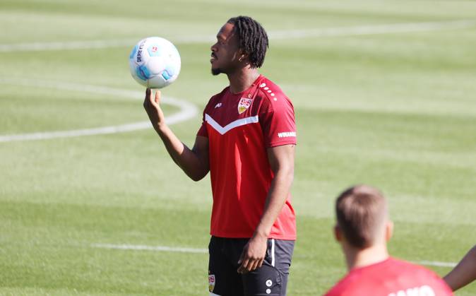 29.04.25 VfB Stuttgart Training Deutschland, Stuttgart, 29.04.2025, Fussball, Bundesliga, VfB Stuttgart Training: Dan Axel Zagadou.