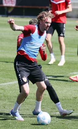 29.04.25 VfB Stuttgart Training Deutschland, Stuttgart, 29.04.2025, Fussball, Bundesliga, VfB Stuttgart Training: Nick Woltemade.