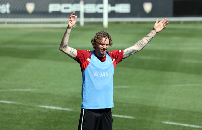 29.04.25 VfB Stuttgart Training Deutschland, Stuttgart, 29.04.2025, Fussball, Bundesliga, VfB Stuttgart Training: Nick Woltemade.