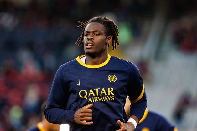 Yann Bisseck seen during UEFA Champions League game between teams of FC Barcelona, Barca and Internazionale Milano (Maciej Rogowski) Barcelona Estadi Olimpic Lluis Companys Spain Copyright: xMaciejxRogowskix fcbinter2425-015