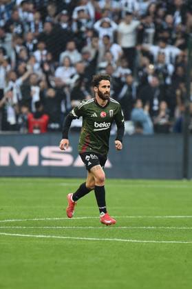 Rafa Silva of Besiktas celebrates after scoring the first goal of his team during the Turkish Super League match between Besiktas and Adana Demirspor at Tupras Stadium on May 11, 2025 in Istanbul, Turkey. Istanbul Turkey Copyright: xSeskimphotox Besiktas-AdanaDmr_11525 (70)