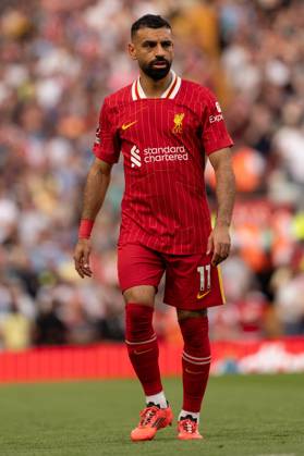 Liverpool FC v Arsenal FC - Premier League Liverpool s Mohamed Salah is seen in action during the Premier League match between Liverpool and Arsenal at Anfield in Liverpool, England, on May 11, 2025. Liverpool Merseyside United Kingdom Copyright: xMIxNewsx originalFilename:fletcher-liverpoo250511_npO2i