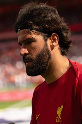 Liverpool FC v Arsenal FC - Premier League Liverpool s Alisson Becker warms up during the Premier League match between Liverpool and Arsenal at Anfield in Liverpool, England, on May 11, 2025. Liverpool Merseyside United Kingdom Copyright: xMIxNewsx originalFilename:fletcher-liverpoo250511_nprhH