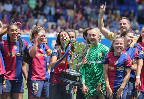 FC Barcelona, Barca Femeni v Athletic Club Femenino - Liga F The FC Barcelona Femeni players celebrate their Liga F title at the end of the match between FC Barcelona Femeni and Athletic Club Femenino, corresponding to week 30 of the Liga F, played at the Johan Cruyff Stadium in Barcelona, Spain, on May 18, 2025. Barcelona Barcelona Spain Copyright: xUrbanandsportx originalFilename:urbanandsport-fcbarcel250518_npr8N