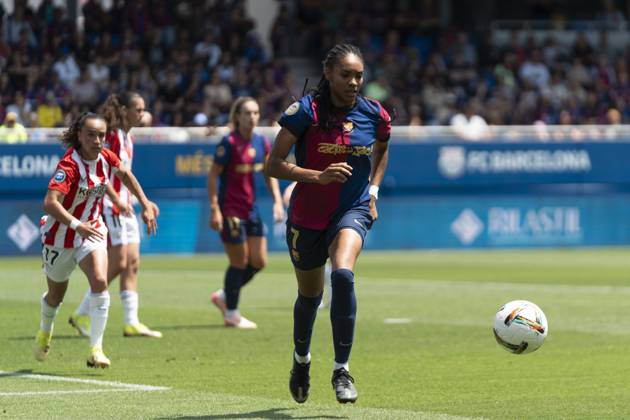 FC Barcelona, Barca Femeni v Athletic Club Femenino - Liga F Salma Paralluelo of FC Barcelona plays during the MATCHDAY 30 Liga F match between FC Barcelona and Athletic Club, the last game of the season, at Estadi Johan Cruyff in Barcelona, Spain, on May 18, 2025. Barcelona Spain Copyright: xRubenxDexLaxRosax originalFilename:delarosa-matchday250518_npYhH
