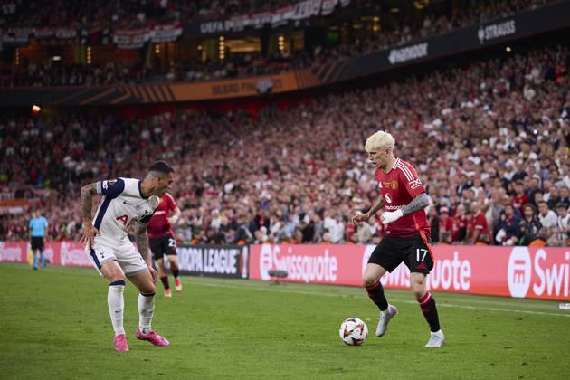 Tottenham Hotspur v Manchester United, ManU - UEFA Europa League Final 2025 Alejandro Garnacho of Manchester United competes for the ball with Pedro Porro of Tottenham Hotspur FC during the UEFA Europa League 2024 25 Final match between Tottenham Hotspur and Manchester United at San Mames on May 21, 2025, in Bilbao, Spain. Bilbao San Mames Basque Country Spain RL_TOTvMUTD_ELF_000195 Copyright: xRicardoxLarreinax