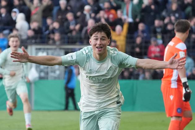 Patrice Covic (Werder Bremen, 10) jubelt über das Tor zum 1:0 - Potsdam 23.05.2025: DFB-Pokalfinale Junioren Werder Bremen vs. Karlsruher SC, Karl-Liebknecht Stadion