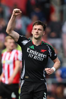 Football - 2024 2025 Premier League - Southampton vs Arsenal - St Mary™s Stadium - Sunday 25th May 2025 Kieran Tierney of Arsenal celebrates his goal during the Premier League match at St Mary™s Stadium COLORSPORT Shaun Boggust