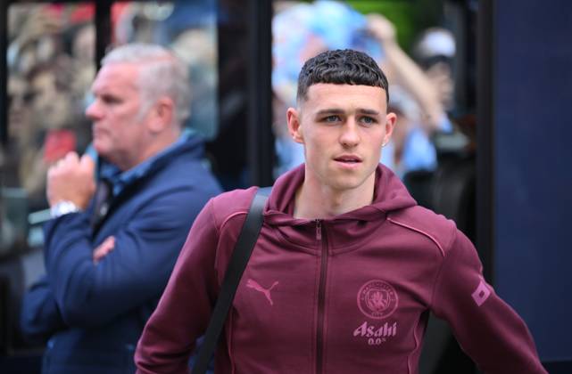 Football - 2024 2025 Premier League - Fulham vs Manchester City - Craven Cottage - Sunday 25th May 2025. Manchester City s Phil Foden arrives at the stadium. COLORSPORT Ashley Western
