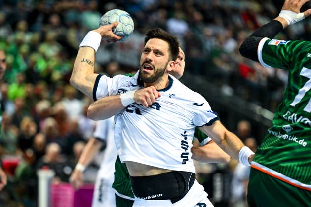 Rasmus Meyer Ejlersen (HSG Wetzlar, 05) im Zweikampf mit Tim Suton (TBV Lemgo Lippe, 23), GER, HSG Wetzlar vs. TBV Lemgo-Lippe, Handball, Bundesliga, 31. Spieltag, Saison 2024 2025, 28.05.2025 GER, HSG Wetzlar vs. TBV Lemgo-Lippe, Handball, Bundesliga, 31. Spieltag, Saison 2024 2025, 28.05.2025 Wetzlar Copyright: xEibner-Pressefoto FlorianxWiegandx EP_FWD