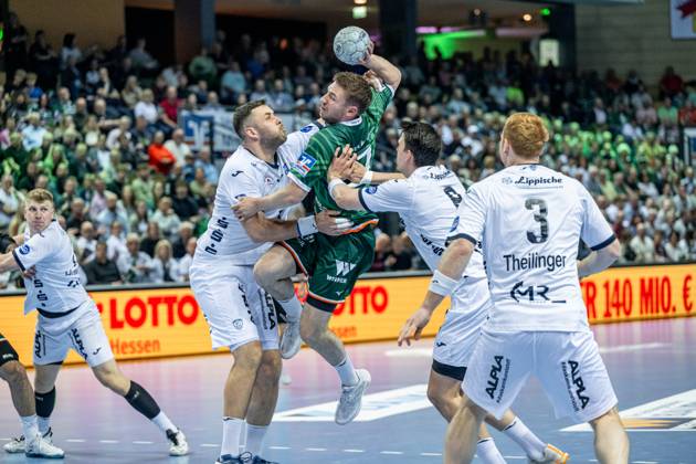 Handball Bundesliga; HSG Wetzlar - TBV Lemgo Lippe, 28.05.25 Dominik Mappes (HSG Wetzlar, 7), Frederik Simak (TBV Lemgo Lippe, 8), Nicolai Theilinger (TBV Lemgo Lippe, 3), Bobby Schagen (TBV Lemgo Lippe, 14) Handball Bundesliga; HSG Wetzlar - TBV Lemgo Lippe: Wetzlar, 28.05.25 Copyright: xBEAUTIFULxSPORTS Roeczeyx