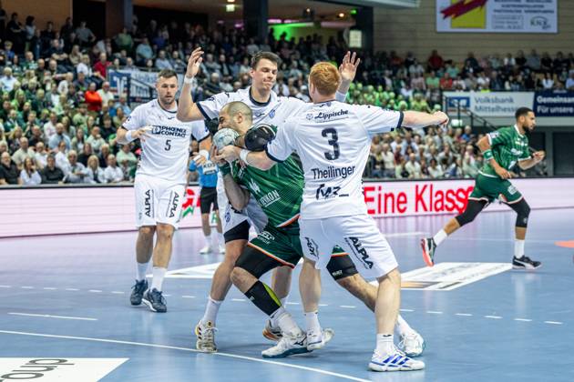 Handball Bundesliga; HSG Wetzlar - TBV Lemgo Lippe, 28.05.25 Vladimir Vranjes (HSG Wetzlar, 14)., Nicolai Theilinger (TBV Lemgo Lippe, 3), Frederik Simak (TBV Lemgo Lippe, 8), Jan Brosch (TBV Lemgo Lippe, 5) Handball Bundesliga; HSG Wetzlar - TBV Lemgo Lippe: Wetzlar, 28.05.25 Copyright: xBEAUTIFULxSPORTS Roeczeyx