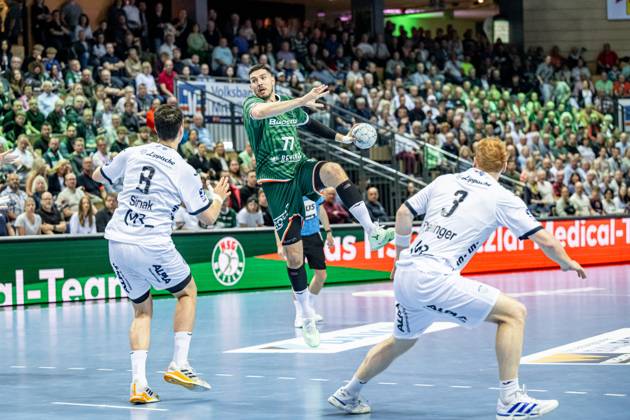Handball Bundesliga; HSG Wetzlar - TBV Lemgo Lippe, 28.05.25 Stefan Cavor (HSG Wetzlar, 77), Frederik Simak (TBV Lemgo Lippe, 8), Nicolai Theilinger (TBV Lemgo Lippe, 3) Handball Bundesliga; HSG Wetzlar - TBV Lemgo Lippe: Wetzlar, 28.05.25 Copyright: xBEAUTIFULxSPORTS Roeczeyx