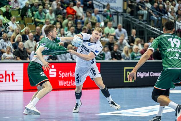 Handball Bundesliga; HSG Wetzlar - TBV Lemgo Lippe, 28.05.25 Lukas Hutecek (TBV Lemgo Lippe, 2), Dominik Mappes (HSG Wetzlar, 7) Handball Bundesliga; HSG Wetzlar - TBV Lemgo Lippe: Wetzlar, 28.05.25 Copyright: xBEAUTIFULxSPORTS Roeczeyx