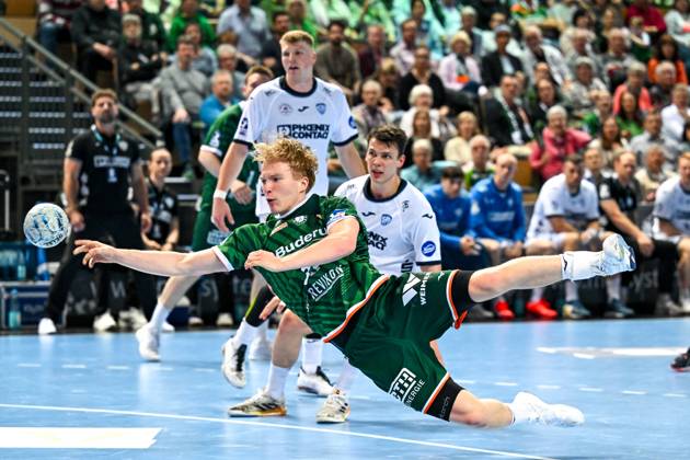 Georg Loewen (HSG Wetzlar, 33) beim Wurf, GER, HSG Wetzlar vs. TBV Lemgo-Lippe, Handball, Bundesliga, 31. Spieltag, Saison 2024 2025, 28.05.2025 GER, HSG Wetzlar vs. TBV Lemgo-Lippe, Handball, Bundesliga, 31. Spieltag, Saison 2024 2025, 28.05.2025 Wetzlar Copyright: xEibner-Pressefoto FlorianxWiegandx EP_FWD