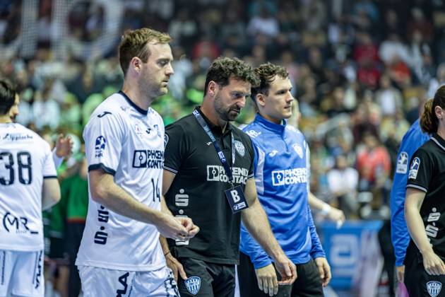 Handball Bundesliga; HSG Wetzlar - TBV Lemgo Lippe, 28.05.25 Florian Kehrmann (TBV Lemgo Lippe), Bobby Schagen (TBV Lemgo Lippe, 14), Constantin Möstl (TBV Lemgo Lippe, 1) Handball Bundesliga; HSG Wetzlar - TBV Lemgo Lippe: Wetzlar, 28.05.25 Copyright: xBEAUTIFULxSPORTS Roeczeyx