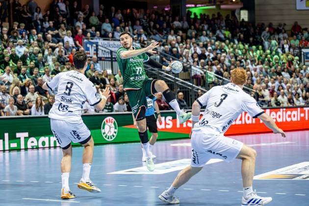 Handball Bundesliga; HSG Wetzlar - TBV Lemgo Lippe, 28.05.25 Stefan Cavor (HSG Wetzlar, 77), Frederik Simak (TBV Lemgo Lippe, 8), Nicolai Theilinger (TBV Lemgo Lippe, 3) Handball Bundesliga; HSG Wetzlar - TBV Lemgo Lippe: Wetzlar, 28.05.25 Copyright: xBEAUTIFULxSPORTS Roeczeyx