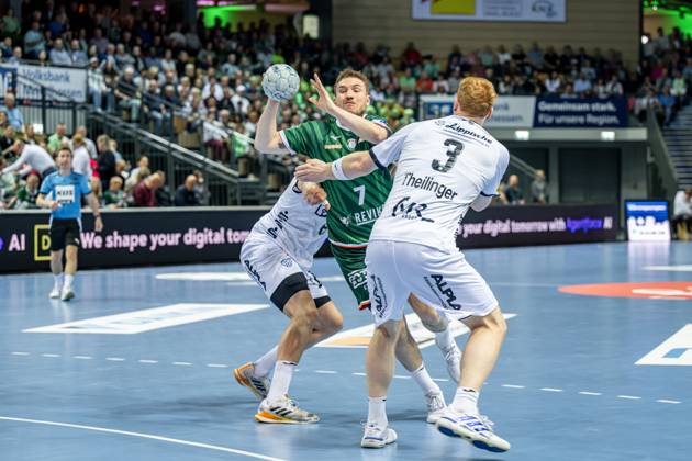 Handball Bundesliga; HSG Wetzlar - TBV Lemgo Lippe, 28.05.25 Dominik Mappes (HSG Wetzlar, 7), Frederik Simak (TBV Lemgo Lippe, 8), Nicolai Theilinger (TBV Lemgo Lippe, 3) Handball Bundesliga; HSG Wetzlar - TBV Lemgo Lippe: Wetzlar, 28.05.25 Copyright: xBEAUTIFULxSPORTS Roeczeyx