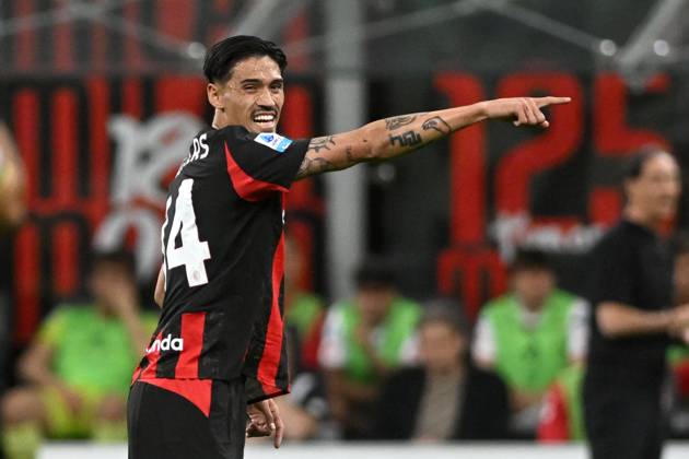 TIJANI REIJNDERS, Serie A 2024-25, Milan-Monza 2-0, Milan New Shirt 2025-26, azione, action, single shot, gesti SERIE A 2024-25 MILAN-MONZA 2-0 Milan Maglia Nuova 2025-26