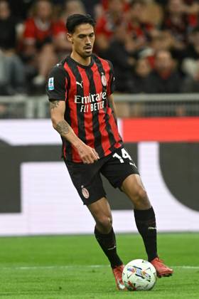 TIJANI REIJNDERS, Serie A 2024-25, Milan-Monza 2-0, Milan New Shirt 2025-26, azione, action, single shot SERIE A 2024-25 MILAN-MONZA 2-0 Milan Maglia Nuova 2025-26