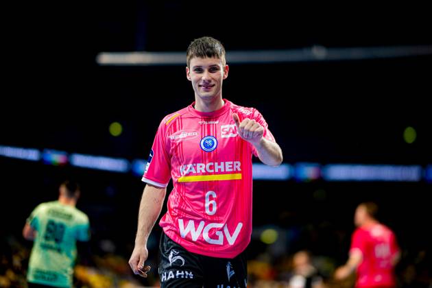 Daniel Fernandez (6; TVB 1898 Stuttgart) jubelt über Tor und zeigt Daumen hoch Handball I Herren I Saison 2024-2025 I Daikin HBL I 32. Spieltag I Rhein-Neckar Löwen - TVB Stuttgart I 29.05.2025