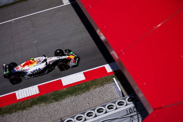 F1 - SPANISH GRAND PRIX 2025 30 LAWSON Liam (nzl), Visa Cash App RB F1 Team VCARB02, action during the Formula 1 Aramco Gran Premio de Espana 2025, Spanish Grand Prix 2025, 9th round of the 2025 FIA Formula One World Championship, WM, Weltmeisterschaft from May 30 to June 1, 2025 on the Circuit de Barcelona-Catalunya, in Montmelo, Spain - MontmeloSpain Copyright: xEricxAlonsox