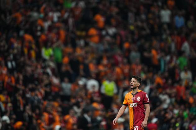Galatasaray v RAMS Basaksehir - Turkish Super Lig ISTANBUL, TURKIYE - MAY 30: Dries Mertens of Galatasaray in action during the 38th and final week match of the Turkish Super Lig between Galatasaray and RAMS Basaksehir at RAMS Park in Istanbul, Turkiye on May 30, 2025. Hakan Akgun Anadolu Istanbul Turkey. Editorial use only. Please get in touch for any other usage. Copyright: x2025xAnadoluxHakanxAkgunx