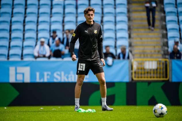 250601 Häckens Silas Andersen inför fotbollsmatchen i Allsvenskan mellan Malmö FF och Häcken den 1 juni 2025 i Malmö. Copyright: CHRISTIANxÖRNBERG BB250601CO017